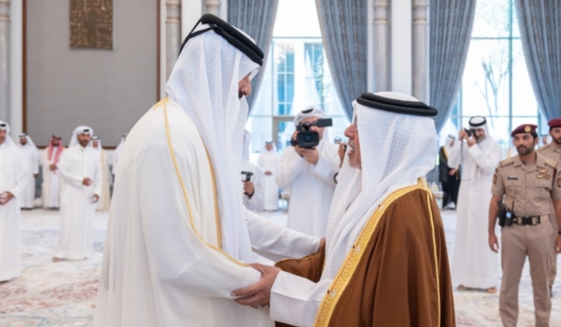 Bahrain Leader Honors Qatar Father Emir